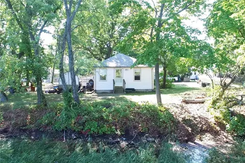 3 Hunter St, Warwick, RI 02886 photo 5