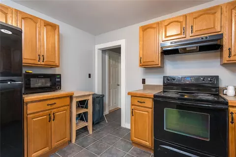 66 Cranston St, Woonsocket, RI 02895 photo 14