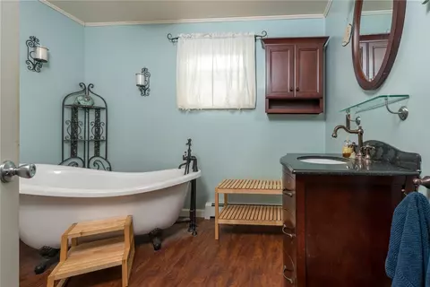 66 Cranston St, Woonsocket, RI 02895 photo 16