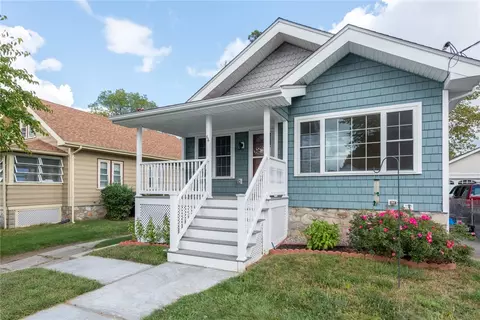66 Cranston St, Woonsocket, RI 02895 photo 1