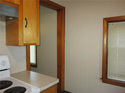 70 Thomas St, Woonsocket, RI 02895 photo 8