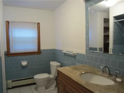 70 Thomas St, Woonsocket, RI 02895 photo 20