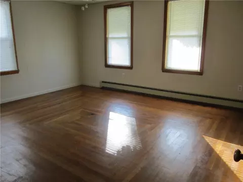 70 Thomas St, Woonsocket, RI 02895 photo 14