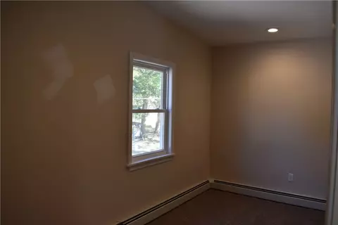110 Louise St, Woonsocket, RI 02895 photo 12