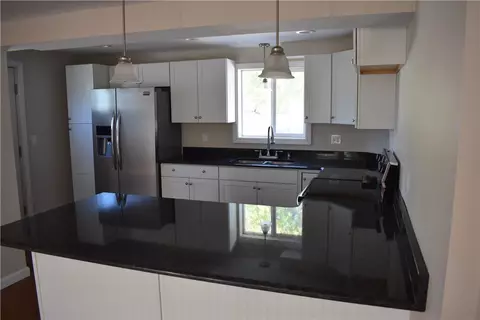 110 Louise St, Woonsocket, RI 02895 photo 4