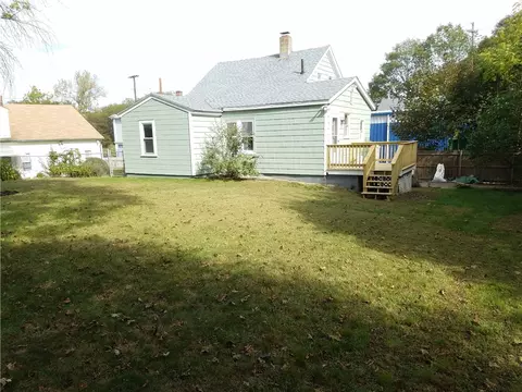 65 E Main St, West Warwick, RI 02893 photo 4