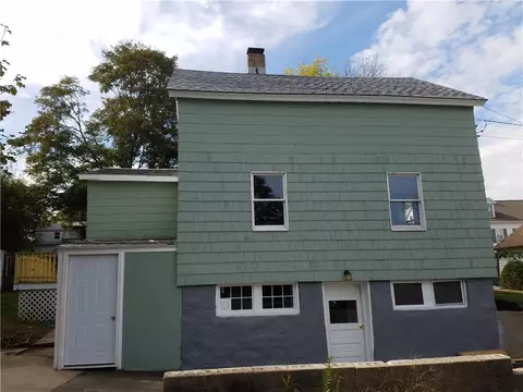 65 E Main St, West Warwick, RI 02893 photo 2