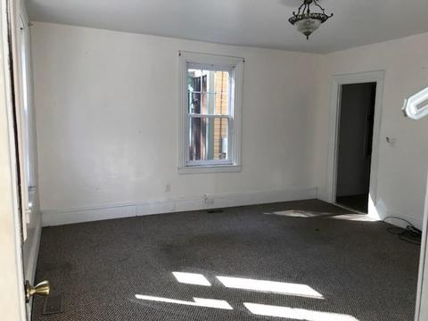76 W School St, Woonsocket, RI 02895 photo 9