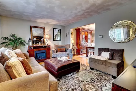 4 Bridal Ave, Warwick, RI 02886 photo 4