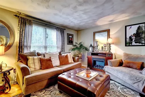 4 Bridal Ave, Warwick, RI 02886 photo 5