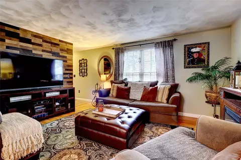 4 Bridal Ave, Warwick, RI 02886 photo 6