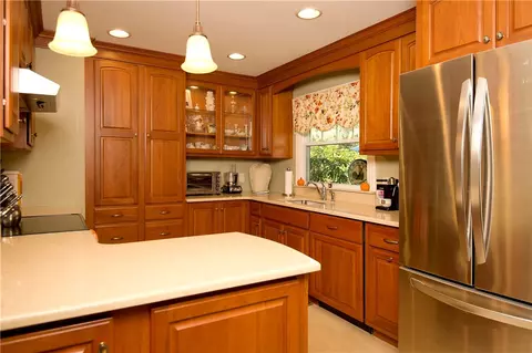 5 Hydro Dr, Westerly, RI 02891 photo 3