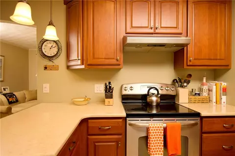 5 Hydro Dr, Westerly, RI 02891 photo 4