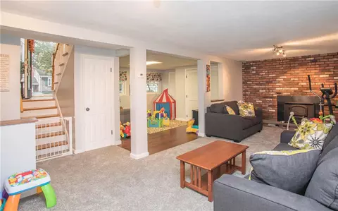 21 Bunting Rd, Warwick, RI 02889 photo 19