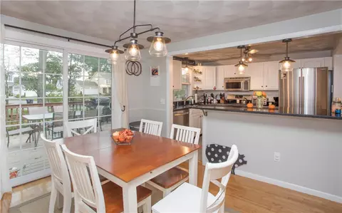 21 Bunting Rd, Warwick, RI 02889 photo 6