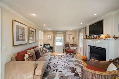 237 W Shore Rd, Warwick, RI 02889 photo 7