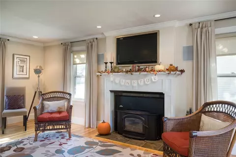 237 W Shore Rd, Warwick, RI 02889 photo 8
