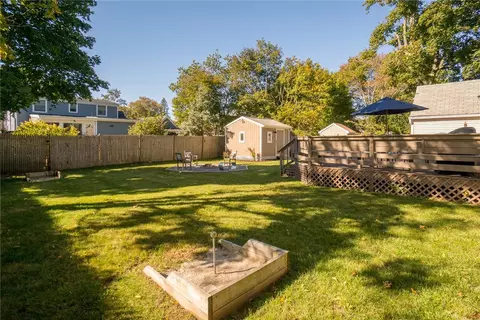 237 W Shore Rd, Warwick, RI 02889 photo 22