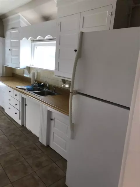 78 Gilbert St, Woonsocket, RI 02895 photo 3