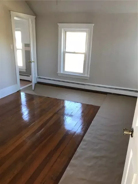 78 Gilbert St, Woonsocket, RI 02895 photo 7