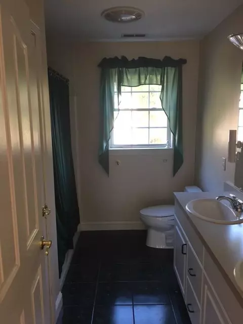 16 Phillips Ct, Cranston, RI 02921 photo 21