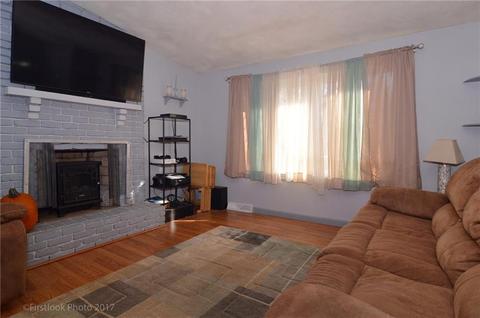 33 Gateway Ct, Warwick, RI 02889 photo 10