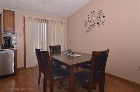 33 Gateway Ct, Warwick, RI 02889 photo 7