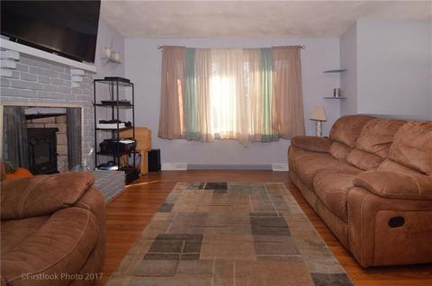 33 Gateway Ct, Warwick, RI 02889 photo 11