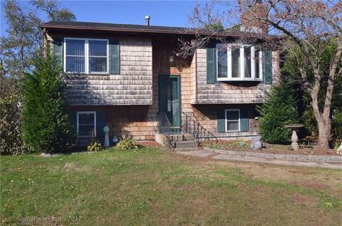 33 Gateway Ct, Warwick, RI 02889 photo 1