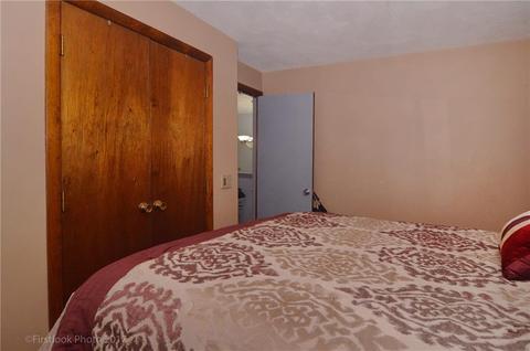 33 Gateway Ct, Warwick, RI 02889 photo 17