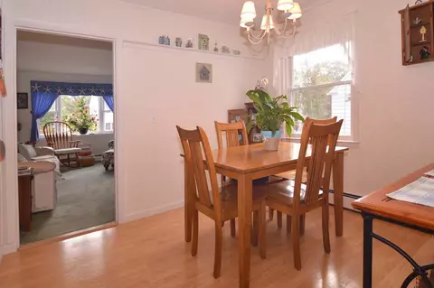 39 Lindy Ave, Warwick, RI 02889 photo 7