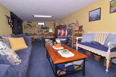 39 Lindy Ave, Warwick, RI 02889 photo 19