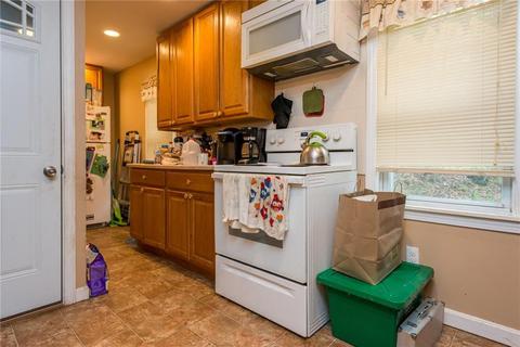 79 Cross St, Woonsocket, RI 02895 photo 18