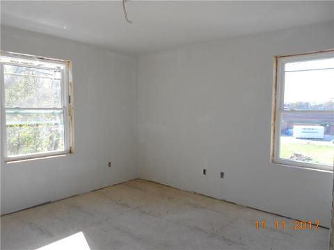 37 Laflamme Ave, Woonsocket, RI 02895 photo 6