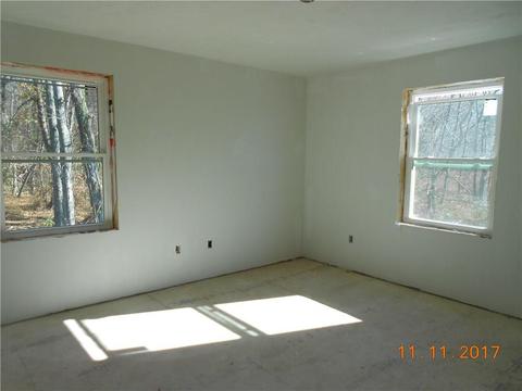 37 Laflamme Ave, Woonsocket, RI 02895 photo 8