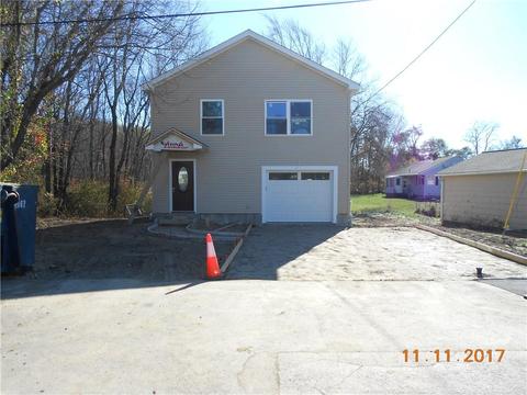 37 Laflamme Ave, Woonsocket, RI 02895 photo 2