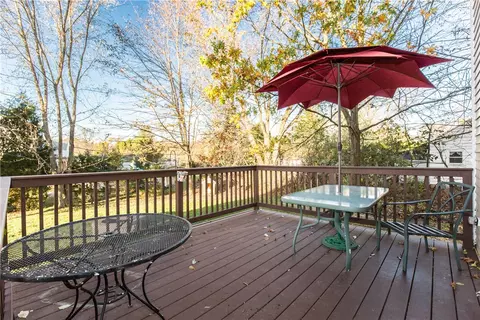 669 Scituate Ave, Cranston, RI 02921 photo 28