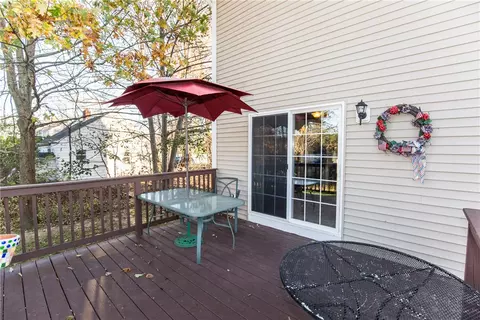 669 Scituate Ave, Cranston, RI 02921 photo 29