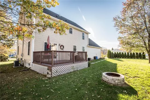 669 Scituate Ave, Cranston, RI 02921 photo 24