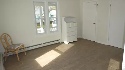 86 Lyman Ave, Warwick, RI 02888 photo 6