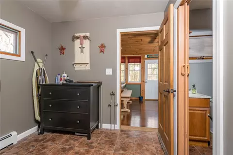 560 Mendon Rd, Woonsocket, RI 02895 photo 7