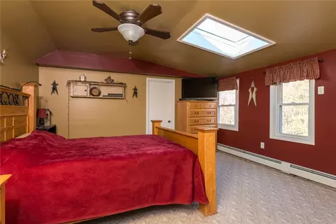 560 Mendon Rd, Woonsocket, RI 02895 photo 15