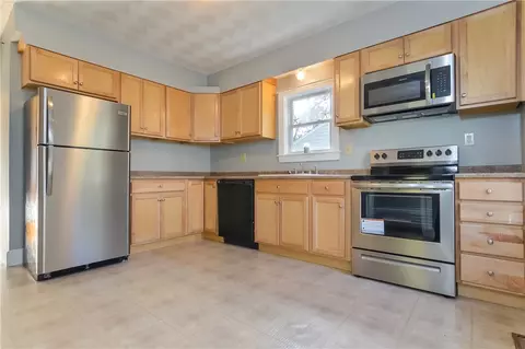 102 Davidson Rd, Warwick, RI 02886 photo 16