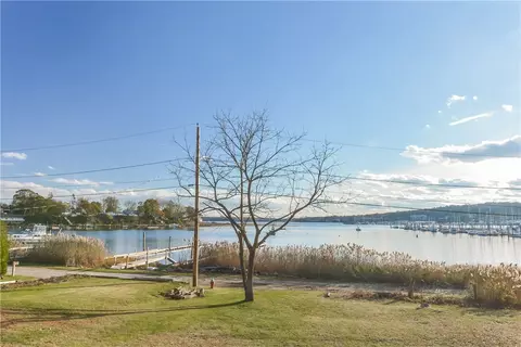 102 Davidson Rd, Warwick, RI 02886 photo 30