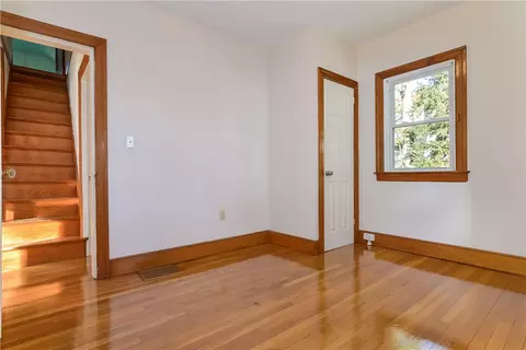 102 Davidson Rd, Warwick, RI 02886 photo 12