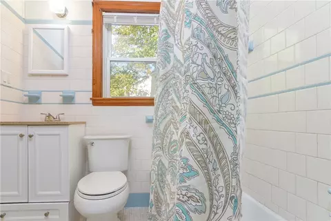 102 Davidson Rd, Warwick, RI 02886 photo 21