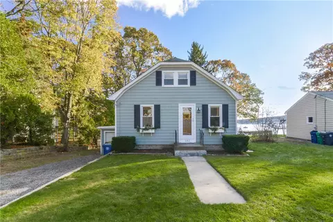 102 Davidson Rd, Warwick, RI 02886 photo 3