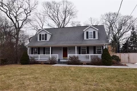 6 Edgewood Ave, Westerly, RI 02891 photo 1