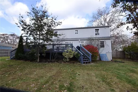 6 Edgewood Ave, Westerly, RI 02891 photo 3