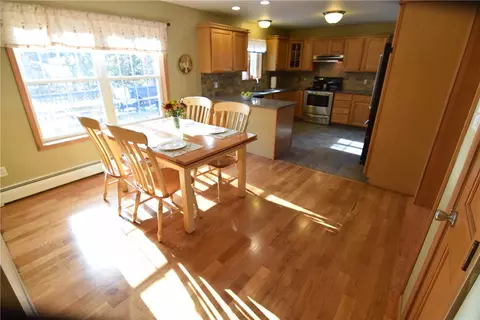 6 Edgewood Ave, Westerly, RI 02891 photo 11